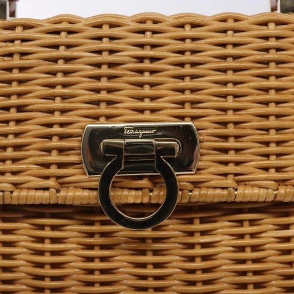 Salvatore Ferragamo Gancini Hand Bag Wicker Beige Gold Auth 132381 - Picture 10 of 16